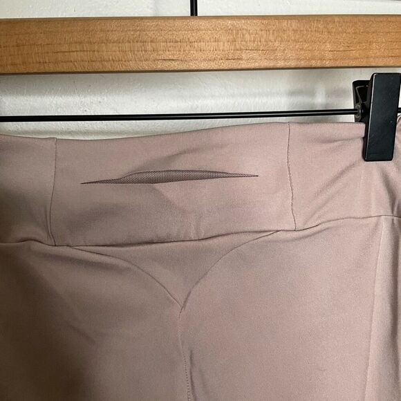 Gymshark Training Leggings - Picture 4 of 5